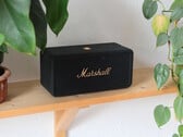 Som com graves pesados: Análise do alto-falante Bluetooth Marshall Middleton II