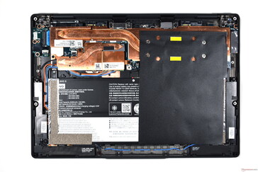 ThinkPad X13s: Um olhar para dentro