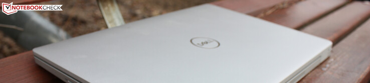 Laptop comercial de nível básico por quase 1000 USD: Dell Latitude 5420 com um Core i5-1135G7 (D2G5W) Laptop comercial de nível básico por quase 1000 USD: Dell Latitude 5420 com um Core i5-1135G7 (D2G5W)