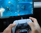 Tesla traz suporte dedicado ao controle do PS5 (imagem: kingvally/YT)