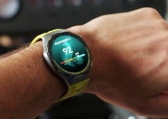 O Huawei Watch GT 7 Pro também está disponível nas atraentes cores verde e amarelo.