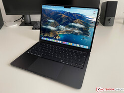 Em revisão: Apple Entrada MacBook Air M2