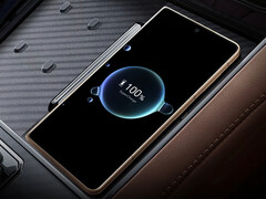 O Magic V5 carrega sem fio a 50 W.