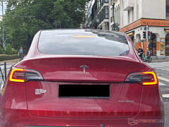 Tesla Model 3 com decalque anti-Musk. (Fonte da imagem: Notebookcheck)