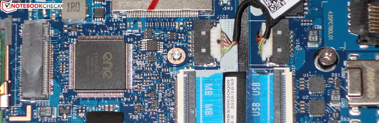 Um segundo SSD NVMe pode ser instalado.
