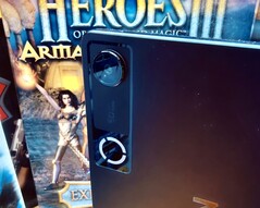 O Lenovo Legion Tab 5 é um tablet compacto e muito rápido para jogos, mas poderia ser mais flexível em termos de recursos.