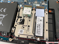 O SSD M.2-2280 pode ser trocado.