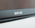 O problema com o serviço de TV da Samsung parece ser decorrente de uma falha no backend compartilhado ou na infraestrutura baseada em nuvem, embora a empresa ainda não tenha emitido nenhuma declaração formal. Na foto, o logotipo da Samsung em uma TV (Fonte da imagem: Marcel Strauß no Unsplash)