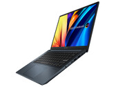 O Vivobook Pro 14 OLED combina o Core i7-12700H e RTX 3050 em uma embalagem de 1,4 kg. (Fonte de imagem: ASUS)
