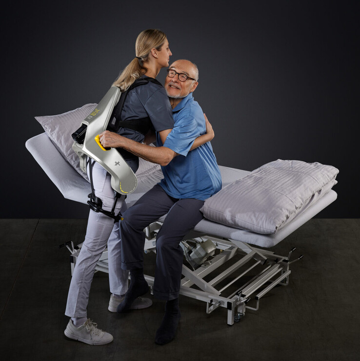 O Apogee+ tem suportes de mão embutidos para os pacientes se agarrarem. (Fonte: German Bionic)