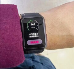 O Huawei Watch D deve ser lançado em dez dias. (Fonte da imagem: Weibo)