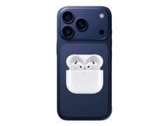 Renderização não oficial do iPhone 17 Pro com AirPods 4. (Fonte da imagem: @Skyfops on X e Apple, editado)