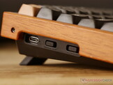 Comutadores de hardware para opções de conectividade sem fio e com fio. 