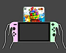 Nintendo Switch sendo segurado com o cartão de jogo virtual Super Mario 3D World exibido.