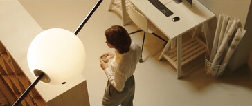 Acompanha o assunto quando solicitado (fonte da imagem: captura de tela do vídeo do produto)