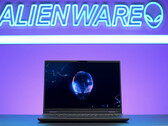 O Alienware m16 R2 combina os processadores Intel Meteor Lake e as GPUs NVIDIA GeForce RTX série 40. (Fonte da imagem: Dell)