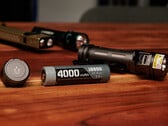 Loop Gear SK06 com uma bateria 18650 e tampa traseira magnética