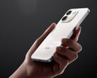 O Note 17 Pro Max também oferece suporte ao carregamento rápido de 100 W. Na foto: uma imagem promocional mostrando a parte traseira do celular.