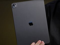 O próximo Apple iPad Pro 13 visto de trás (Fonte da imagem: Wylsacom)