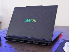 O senhor deverá se familiarizar com o software LegionSpace pré-instalado em seu Legion 9 18 para obter todas as configurações corretas (Fonte da imagem: Notebookcheck)