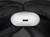 O estojo modded AirPods. (Fonte: Ken Pillonel via YouTube)