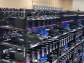 Quase um quarto da fazenda Davidson parece ser GeForce Cartões RTX 3070 Founders Edition, fornecidos diretamente da NVIDIA (Fonte de imagem: @jaxson_davidson)