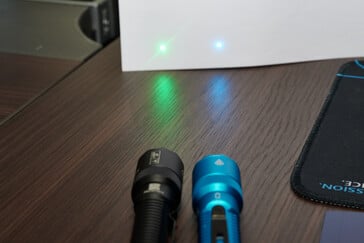 Os dois lasers comparados, embora na versão 3R