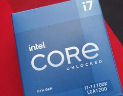 Os novos controladores RAM integrados com as CPUs do Rocket Lake parecem ser mais limitados em comparação com aqueles encontrados nas CPUs Ryzen 5000 da AMD (Fonte de imagem: HardweareLuxx)