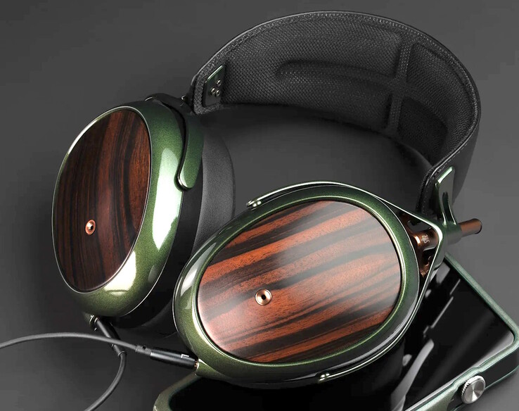 Os Meze Audio Strada são feitos à mão com madeira de ébano Macassar. (Fonte da imagem: Meze Audio)