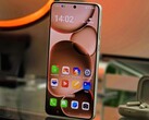 Oppo Find X8 Ultra em análise. (Fonte da imagem: Marcus Herbrich/Notebookcheck)