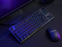 Teclado Turtle Beach Vulcan II TKL e mouse sem fio para jogos Burst II Pro no desktop (Fonte da imagem: Turtle Beach PR)