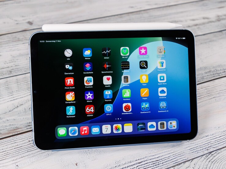 O Apple iPad mini 7 tem uma tela de 8,3 polegadas com boa qualidade de imagem. (Fonte da imagem: Daniel Schmidt)