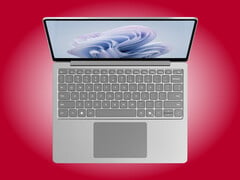 O Surface Laptop de 13 polegadas pesa cerca de 1,2 kg.
