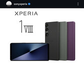 O smartphone fotografado é o Xperia 1 VII, não o Xperia 1 VIII.