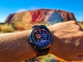 Os relógios inteligentes requerem apenas até 4.000 nits de pico para serem vistos em um dia de sol forte; portanto, o valor agregado de 6.000 nits é questionável.