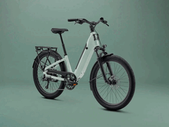 A bicicleta elétrica Vida E+ EX possui uma bateria removível de 700 Wh