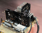 Banco de testes Intel Alder Lake Core i9-12900K e AMD Radeon RX 6600. (Fonte de imagem: Bilibili)
