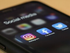 Legisladores do Texas se aproximam de uma proibição geral da mídia social para menores de 18 anos (Fonte da imagem: dole777, Unsplash)