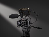 A Leica SL3-S suporta gravação SSD externa por meio da porta USB-C. (Fonte da imagem: Leica)