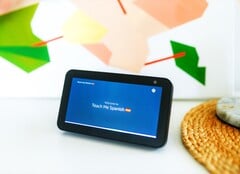 O Amazon Echo Show na imagem enfrentará em breve a concorrência da Apple.
