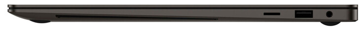 Lado direito: leitor de cartão de armazenamento (microSD), USB 3.2 Gen 1 (USB-A), porta combinada de áudio