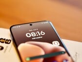 A tela do Motorola Edge 70 Pro é muito nítida e brilhante.