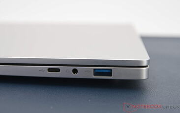 Ninkear S14 - Conexões no lado direito