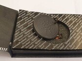 O Quantum Pendant é um dos dez produtos que se descobriu emitir baixos níveis de radiação ionizante. (Fonte de imagem: ANVS Netherlands)
