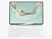 O Huawei MatePad Pro 12.2'' (2025) vem com uma capa de teclado, mas a caneta stylus precisa ser comprada separadamente. (Fonte da imagem: Huawei)