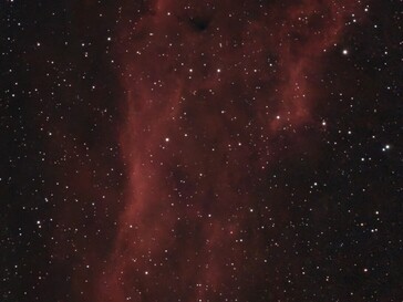 NGC 1499 (800 fotos empilhadas) após a redução de ruído no aplicativo Dwarflab.