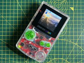Um kit ReBoy totalmente montado com um estojo Raspberry Pi Zero e GameBoy Color disponível separadamente (imagem: Kickstarter).