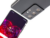 O Galaxy S21 Ultra com um Exynos SoC também lutou em nossos testes de vida útil da bateria. (Fonte de imagem: NotebookCheck)