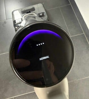 Visor com modo e indicador de bateria de 4 pontos