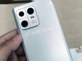 O Xiaomi 13 Pro parece ter uma carcaça de câmera mais espaçosa do que o atual Xiaomi 12S Pro. (Fonte da imagem: TechGoing)
